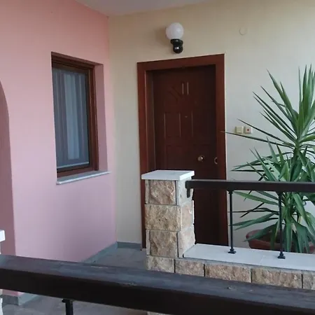 Ferienapartment At Ouranoupolis Апартаменты Уранополис